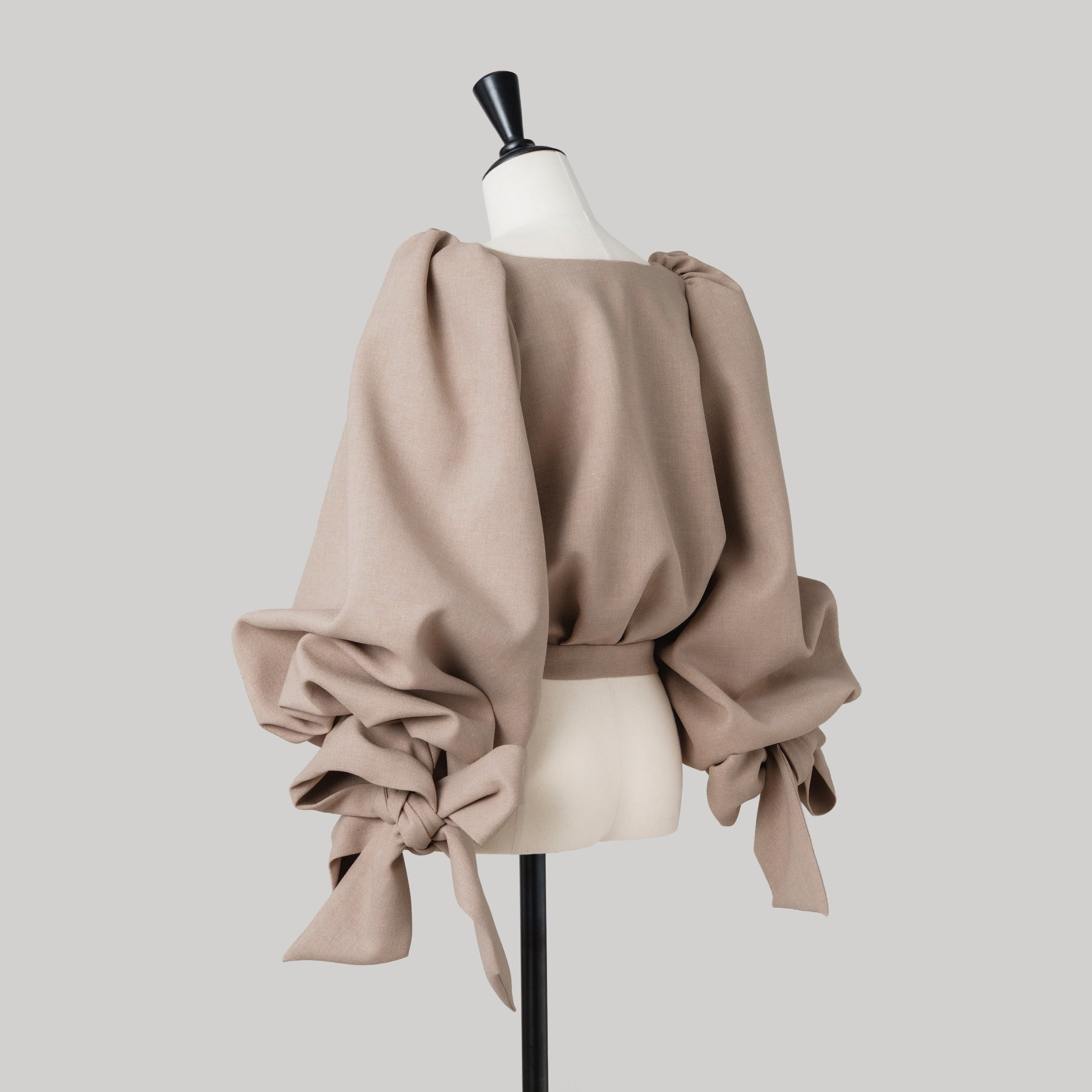 美品 Pachman DROP RIBBON ベージュ RIBBON SHIRTS