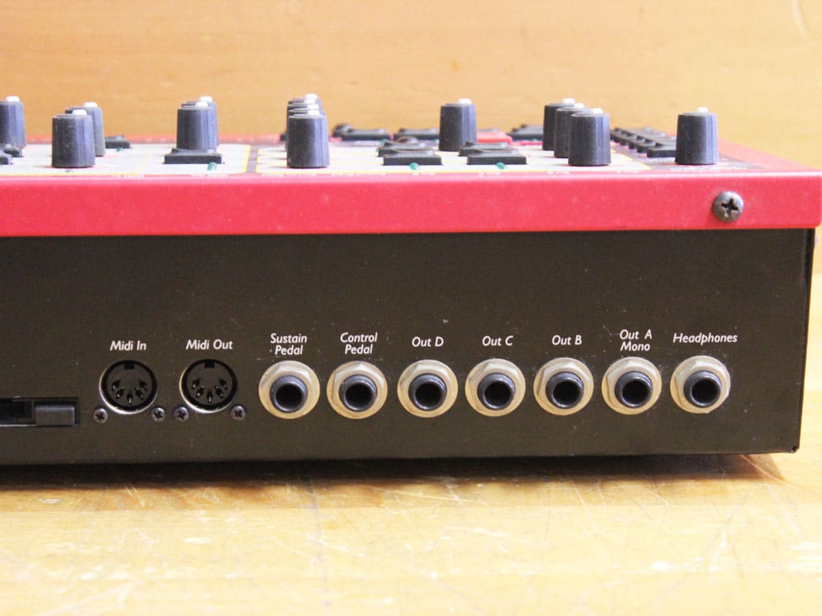 中古】CLAVIA Nord Rack 2 シンセサイザー 音源モジュール - 神奈川県