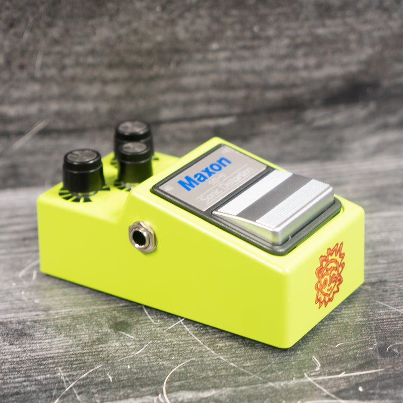 Maxon SD-9 Sonic Distortion w/Analog.man Mods