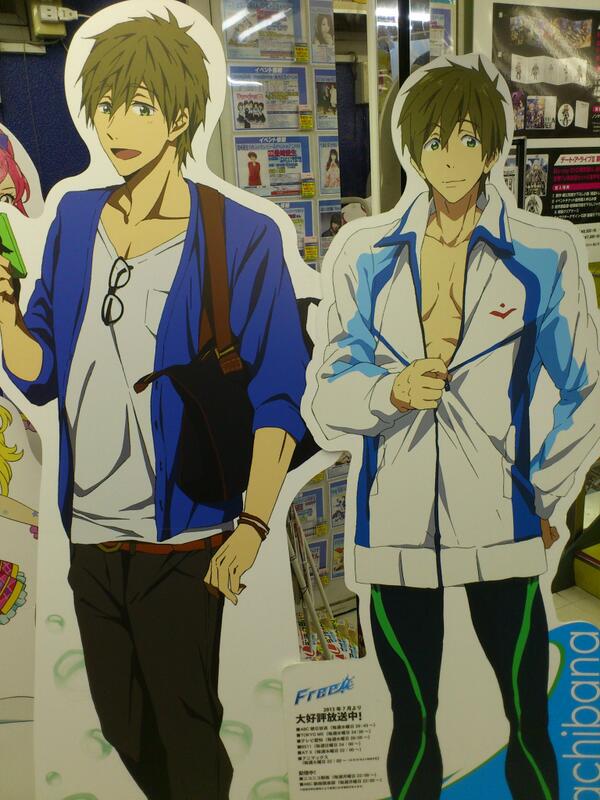 立て看板設置】秋葉原店のオーディオフロアにて、橘真琴くんの立て看板