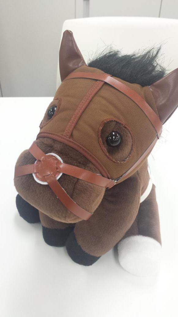 みなさん、お待たせしました！ アイドルホースぬいぐるみの「ドゥ