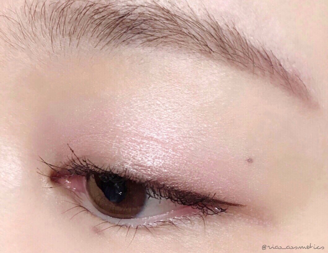 シースルーピンクSC01 ブラシひと塗りシャドウ オーブ ⁄ ブラシひと