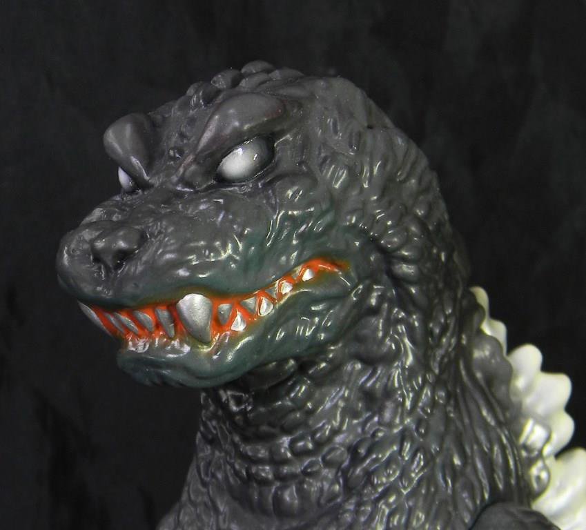 M1号のGMKゴジラ・グレーver.のレトロ調ソフビです。品田冬樹さん