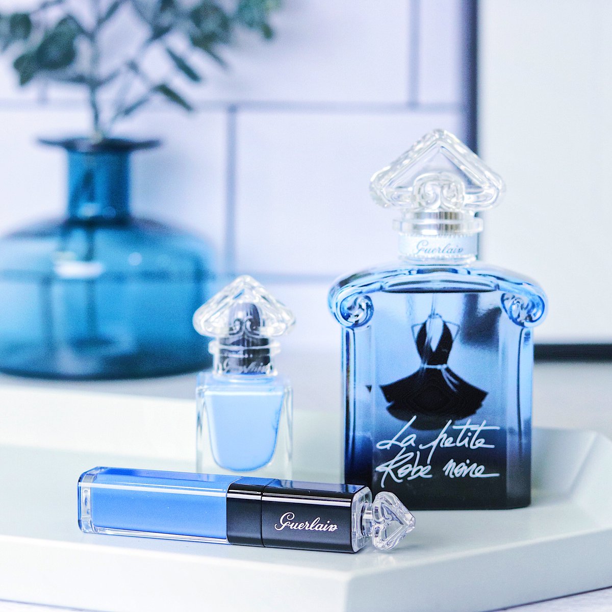 5月の青い空✨澄んだブルーが美しい #ラプティットローブノワール