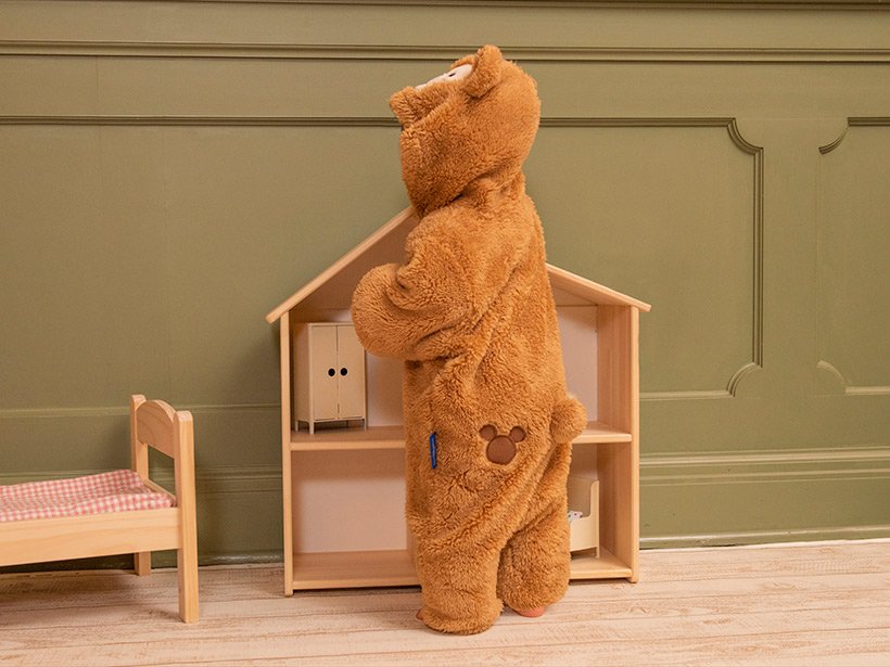 ダッフィーのカバーオールが登場！前はもちろん、しっぽがついた後姿も