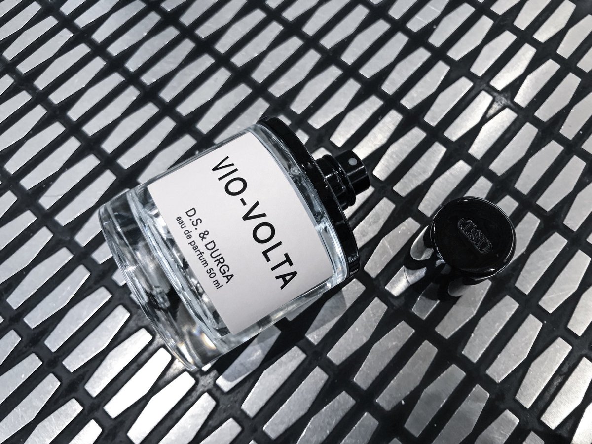 D.S. & DURGA／VIO-VOLTA 香りに電気を通したような、、、香水とは思え