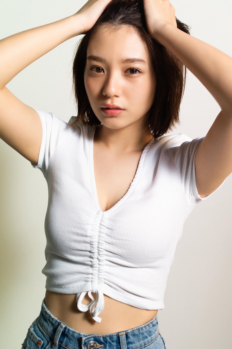 長月翠ファースト写真集『意外性』公式 (@midori_first) / Posts / X