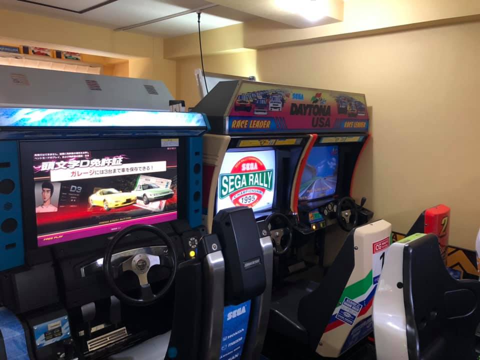 07、頭文字D ARCADE STAGE Ver.2（2席対戦台） 08、頭文字D ARCADE