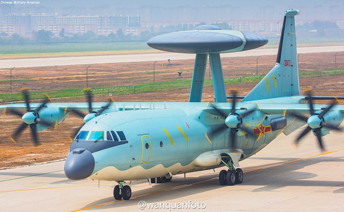 KJ-500早期警戒機」 KJ-2000、KJ-200に続く中国三代目のAEW。背中に