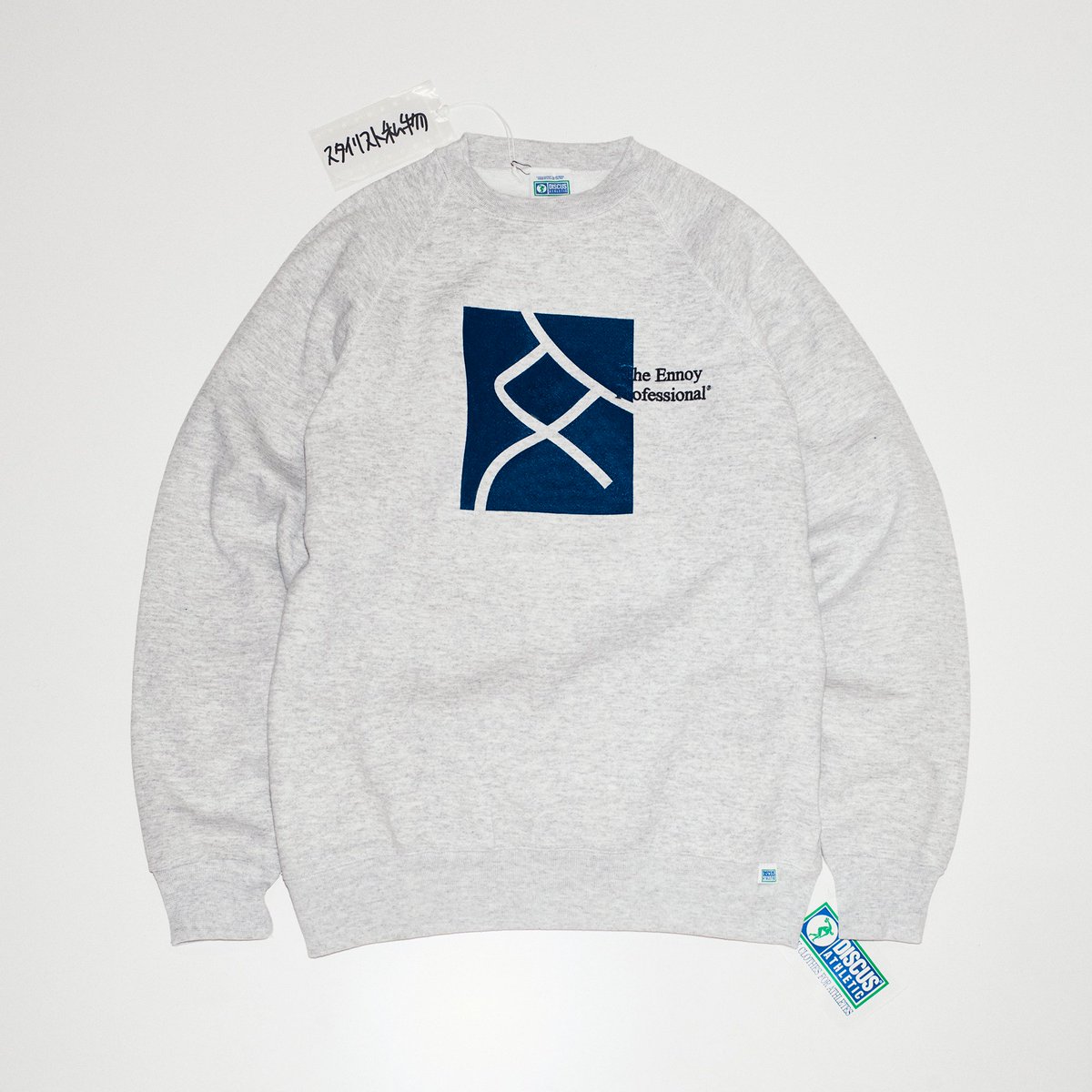 本日17時よりスタイリスト私物×ENNOY×文藝春秋のスウェットが販売され