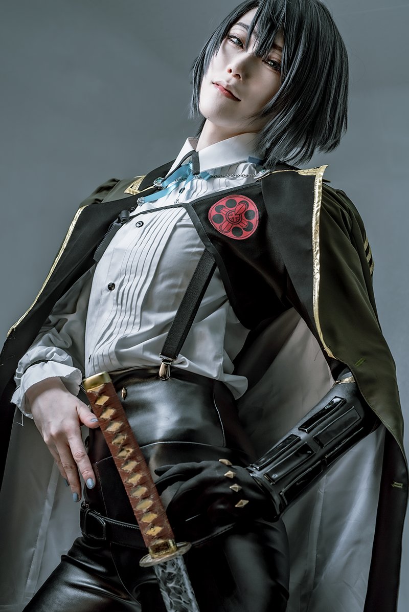 刀剣乱舞 松井江 歌って踊るよりは流し流されの方が得意かな。 何をっ