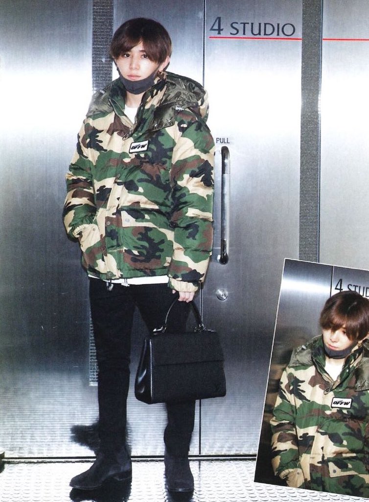 山田涼介 着用 ルイヴィトン キーホルダー LVサークル