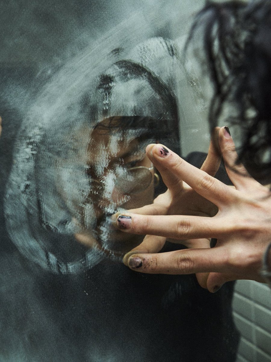 重版決定!!! ㅤ 予約解禁の段階で売り切れてしまったらしく, 雑誌の