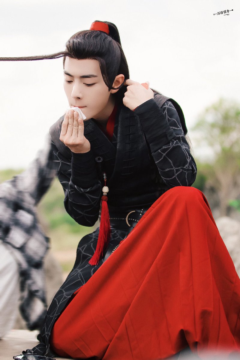 う〜ん、色っぽい❤️❤️ 战战は赤が似合うネ♥️ #陈情令