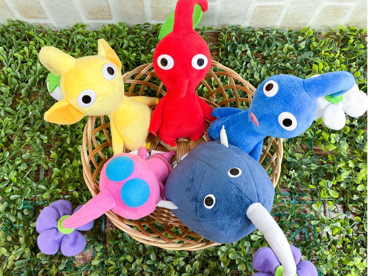 限定商品 - MOOMIN SHOP ピクミン ぬいぐるみ 3体と、ゾウマリオ1体