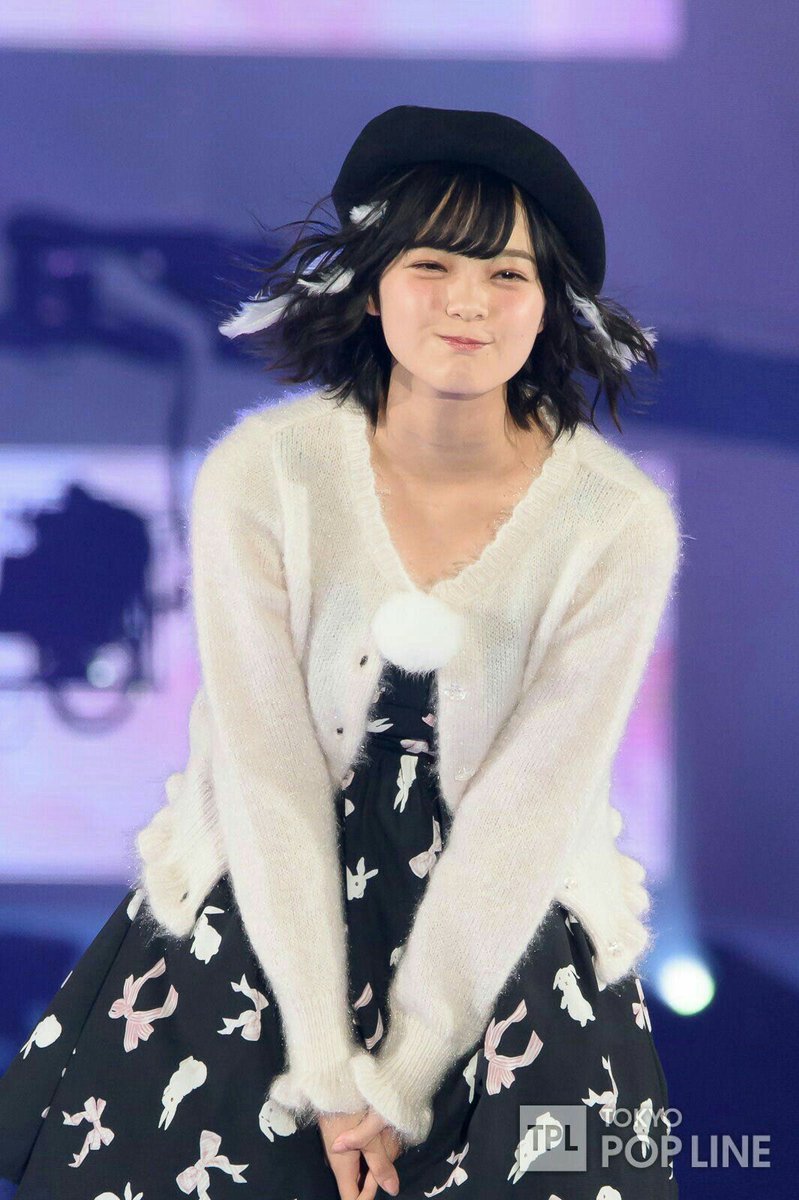 昨日から友梨奈ちゃんの奇跡の一枚ってSNSでワチャワチャしてるけど