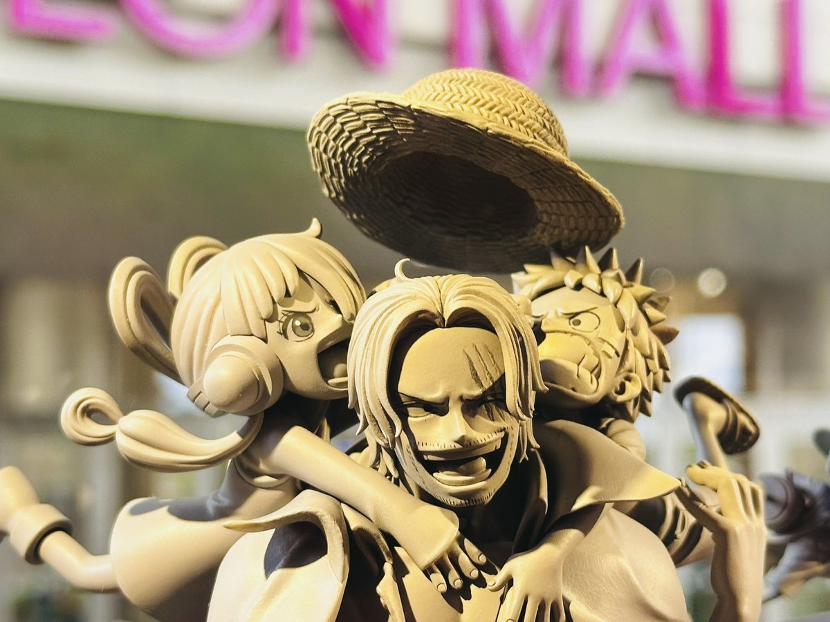 本日解禁】 ONE PIECE FILM RED スペシャルシャンクス104巻掛け替え