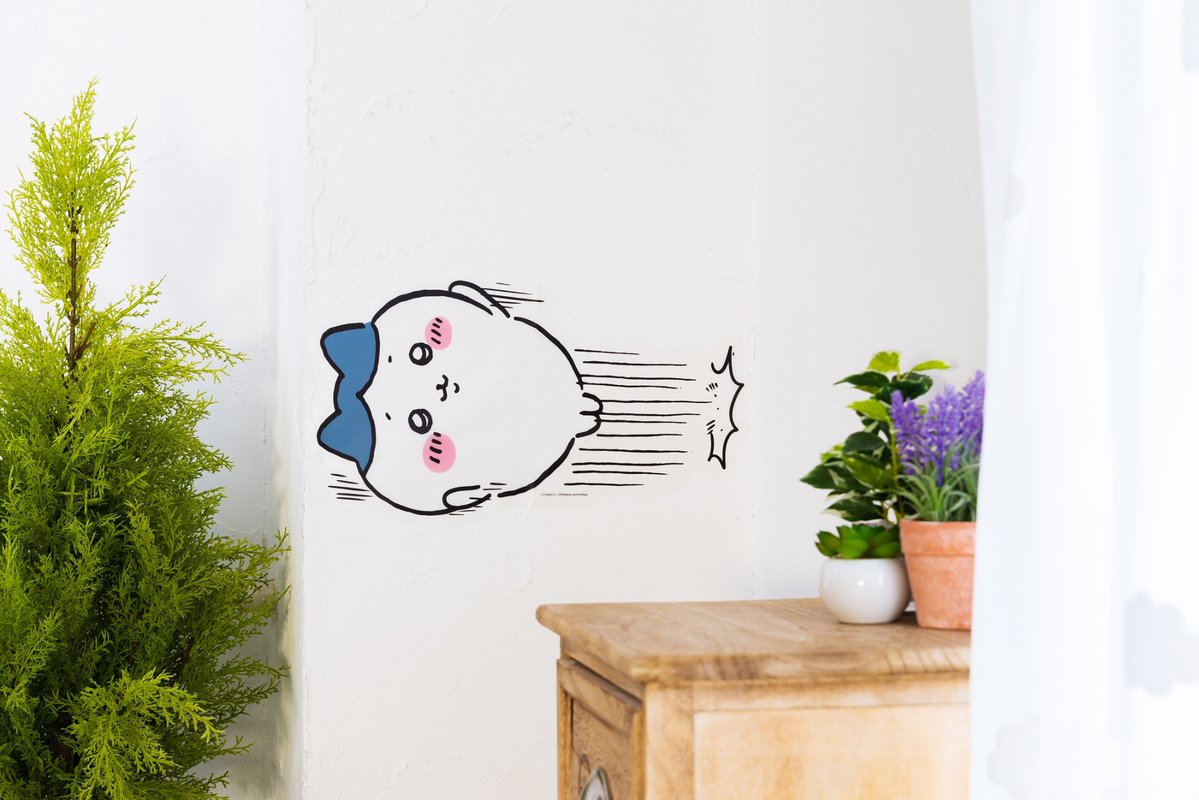 新発売／ 『ウォールステッカー』 （窓から覗くちいかわ / 窓から覗く