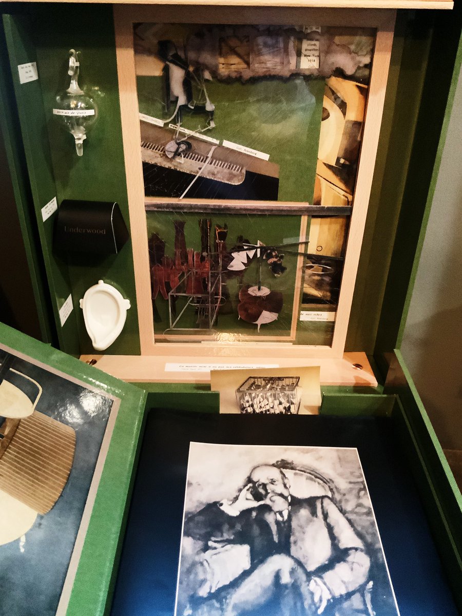 新再入荷① ⁡ BOÎTE-EN-VALISE / MUSEUM IN A BOX by Marcel Duchamp