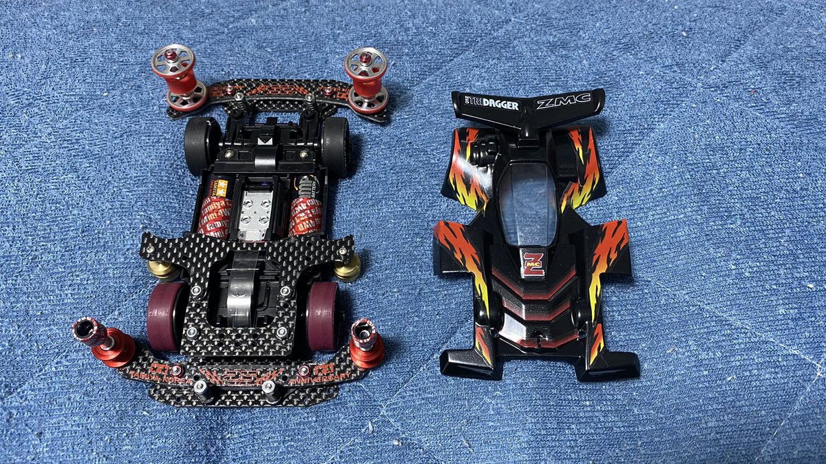 完成した msフレキにネオトライダガーzmcのポリカを載せたい…。 でも