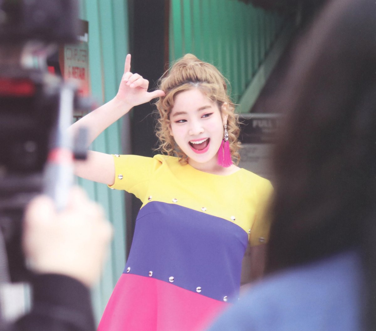 K-POP・アジア TWICE SIGNAL monograph Amazon.co.jp: 【韓国版