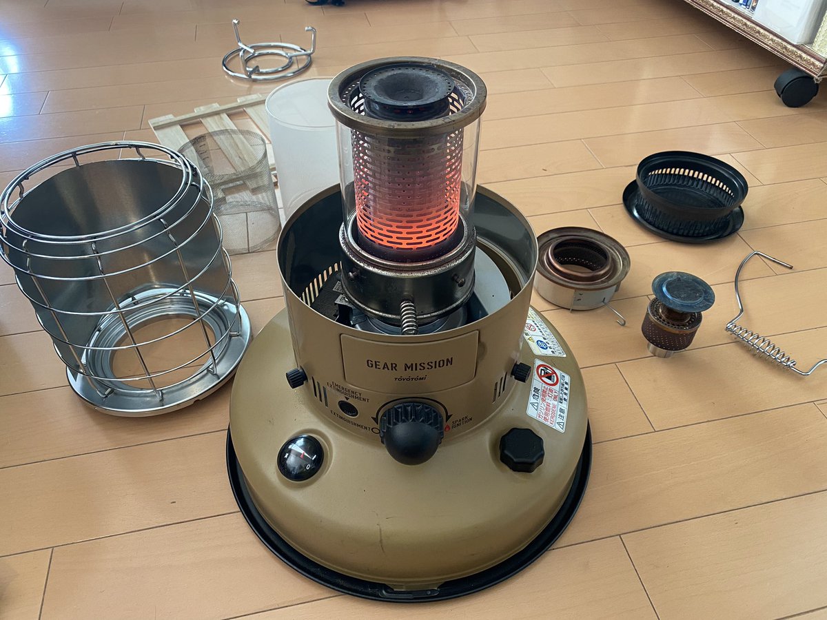 トヨトミのレインボーストーブ改造。 今までも蓄熱性のあるガラス筒に