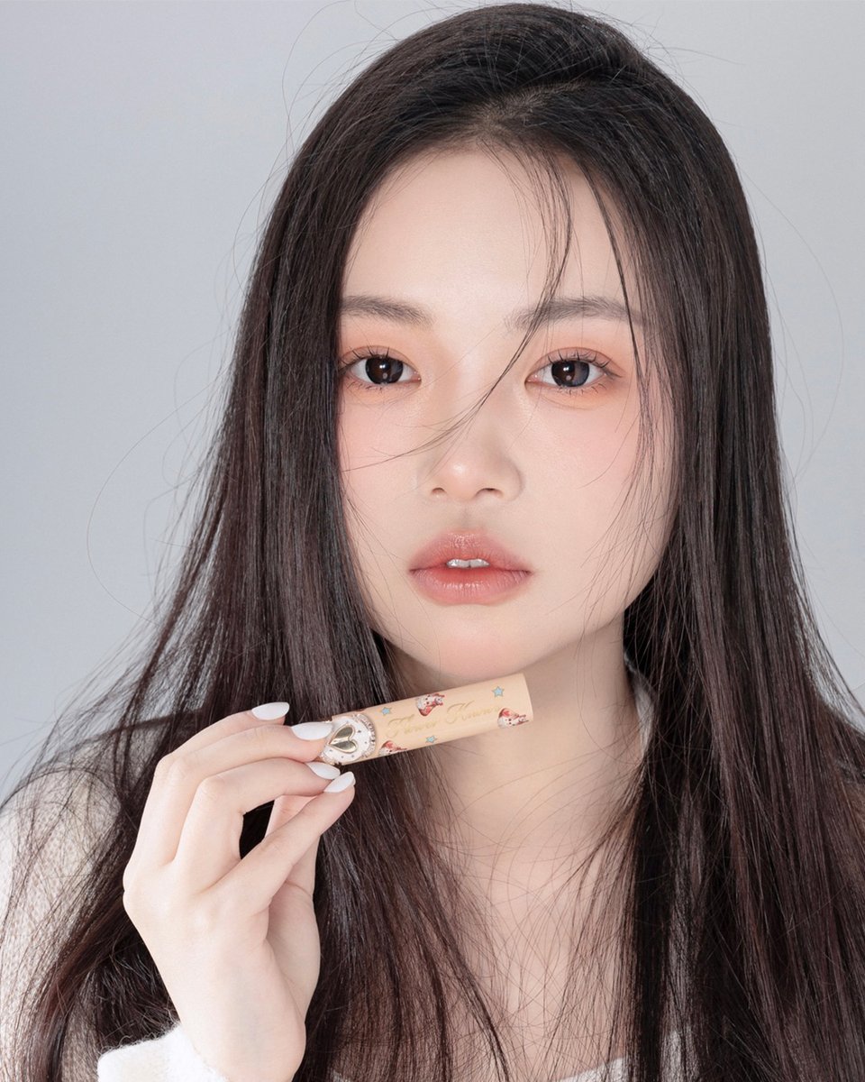 FlowerKnows Spring Lookbook Cinnamon milk tea makeup tutorial🧋 A