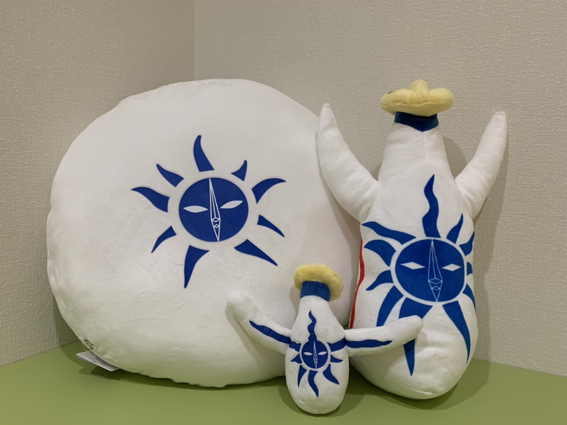 お待たせしました！🌸大人気太陽の塔シリーズ】 クッション・這