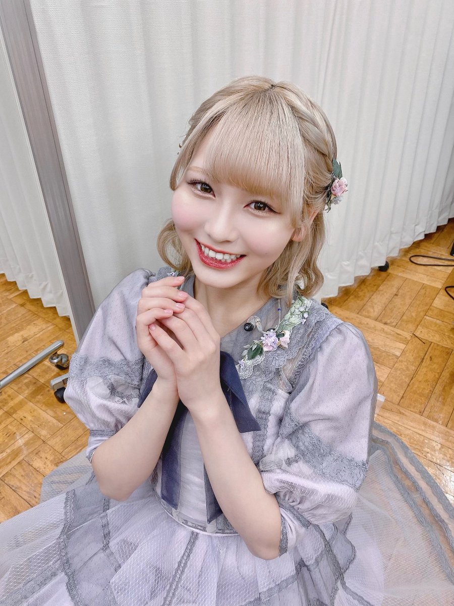 FNS歌謡祭 「 あの子コンプレックス 」 披露させて頂きました