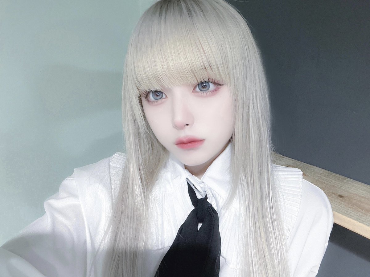 Post by 月深 乃絢【AVAM】 on X: なにしてんの。