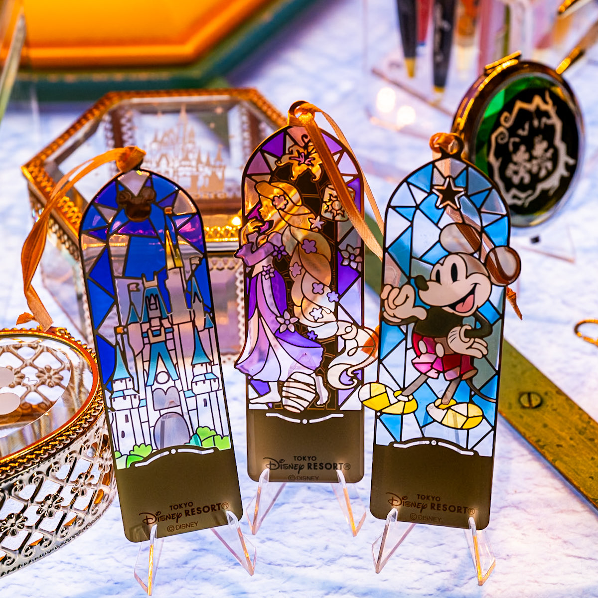 おしゃれなステンドグラスデザイン！ 東京ディズニーランド&シー 新作