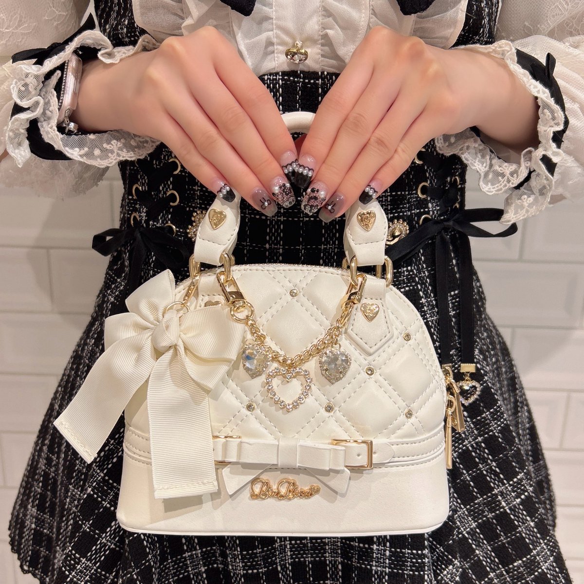 ❤︎ 𝐋𝐈𝐙 𝐋𝐈𝐒𝐀 名古屋𝐏𝐀𝐑𝐂𝐎店 ❤︎ #ビジューキルティング