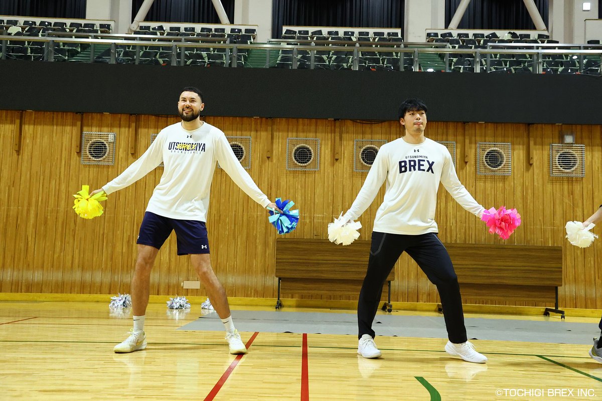 本日、#11 青木選手、#17 星川選手、BREXYのSHIZUKA、HIKARI、SAORIが