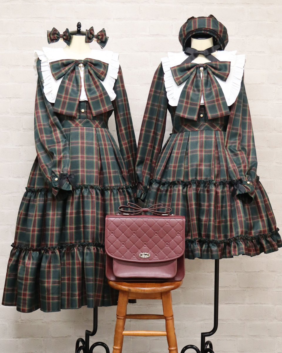 New Item︎︎︎︎☑︎ 12/3(水)販売START📢 🏷Dolly Holidayチェック