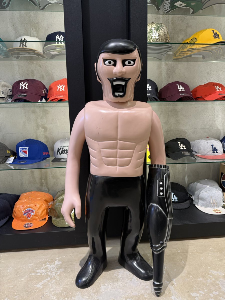 PUNKDRUNKERSPDS さんのMORTAL TOKYO POPUP へ🚲 あいつ三輪車可愛い