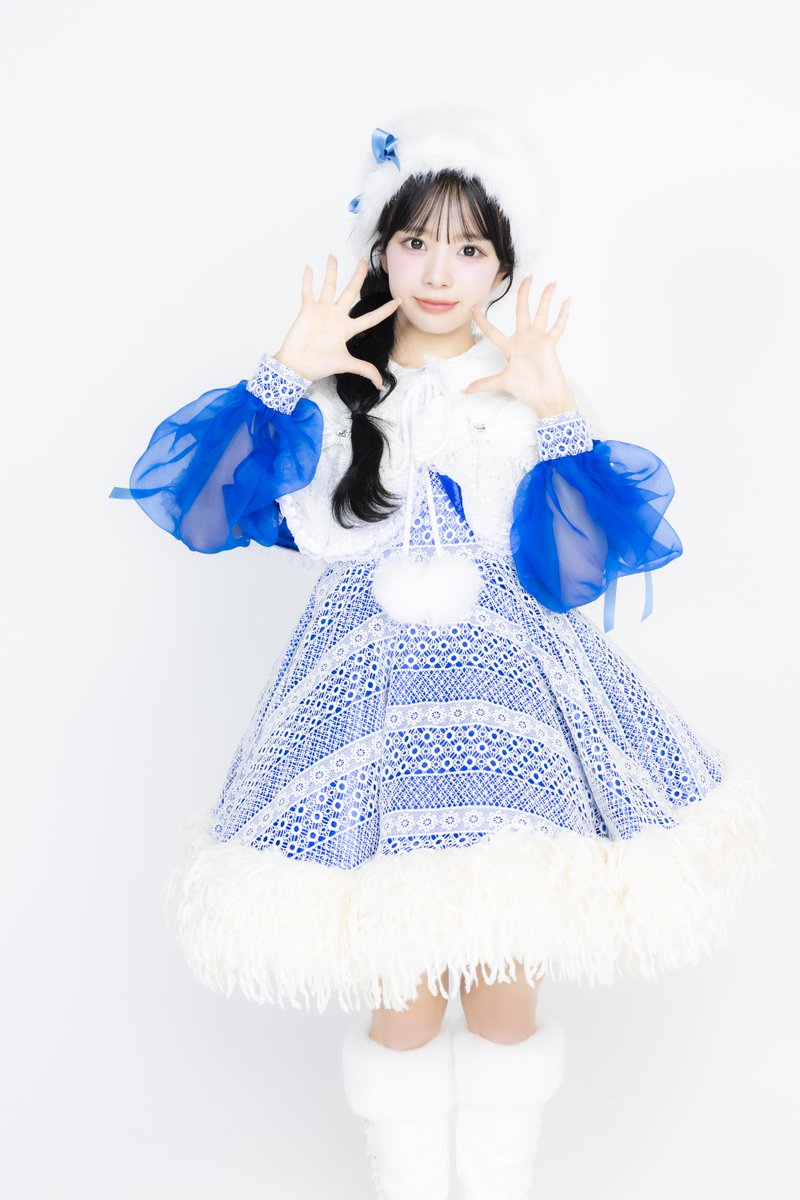 クリスマス衣装 増田彩乃💙🎄》 💙増田彩乃 @ayano_cs0526 出身：愛知