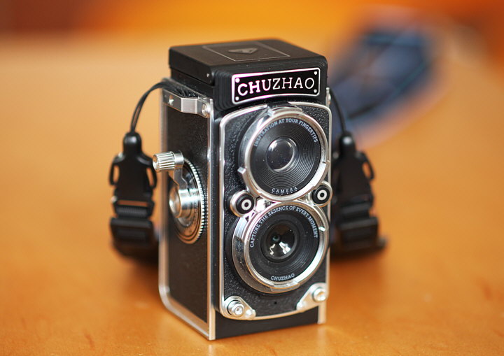 二眼レフカメラ CHUZHAO の 取扱説明書を作りました 世界的に話題の