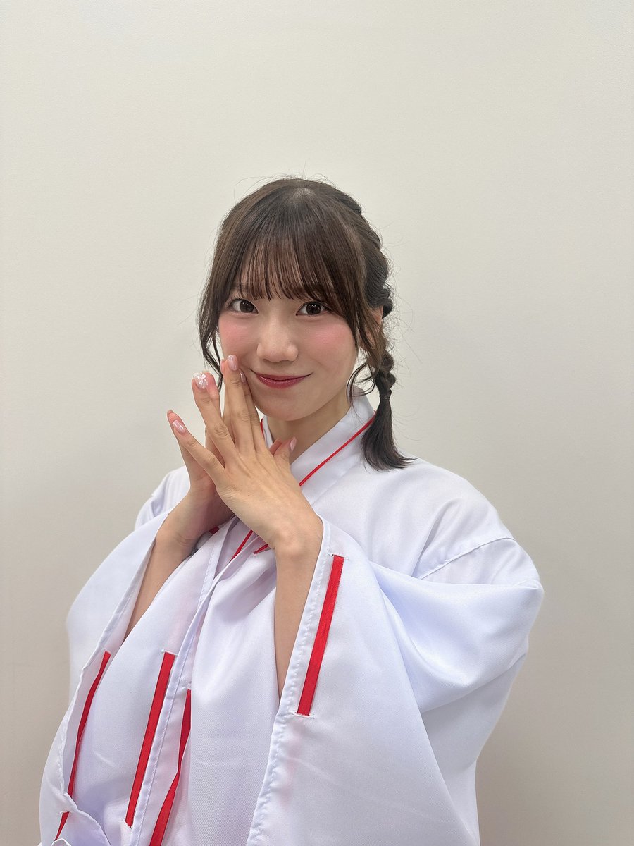 2026年の福袋の販売が始まりました〜！ 巫女姿のわたしもこれで最後