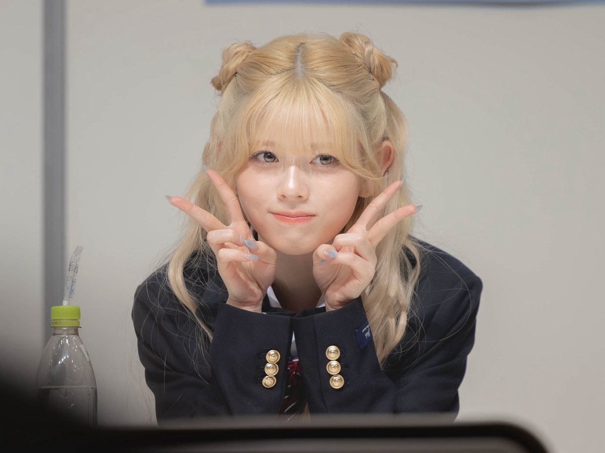 ✌🏻💛✌🏻 #NiziU #NiziU_オフラインイベント #NiziU_全員サイン会 #RIKU