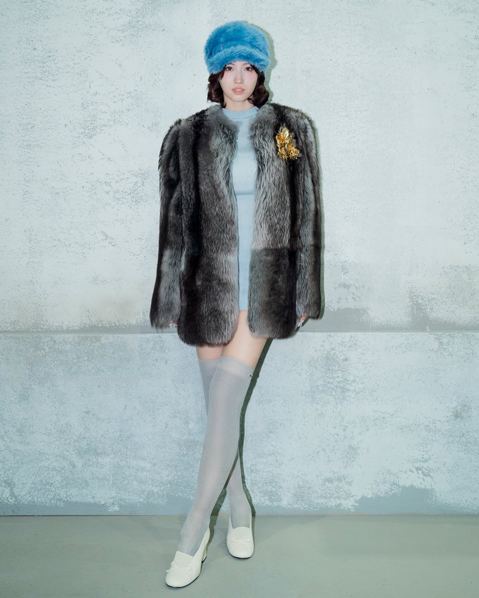 MOMO が、#MISAMO 「Confetti」のミュージックビデオでミュウミュウを