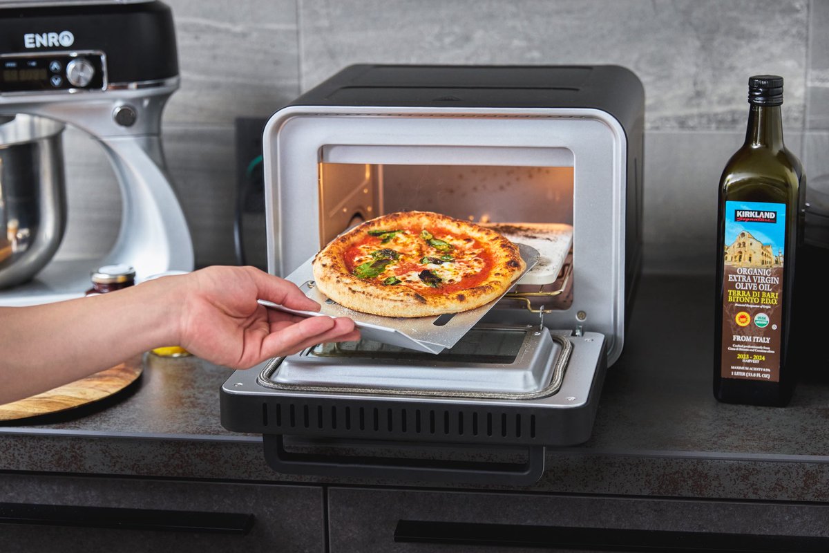 今日も電気式窯焼名人miniを350台出荷します🚚 140サイズの重たい