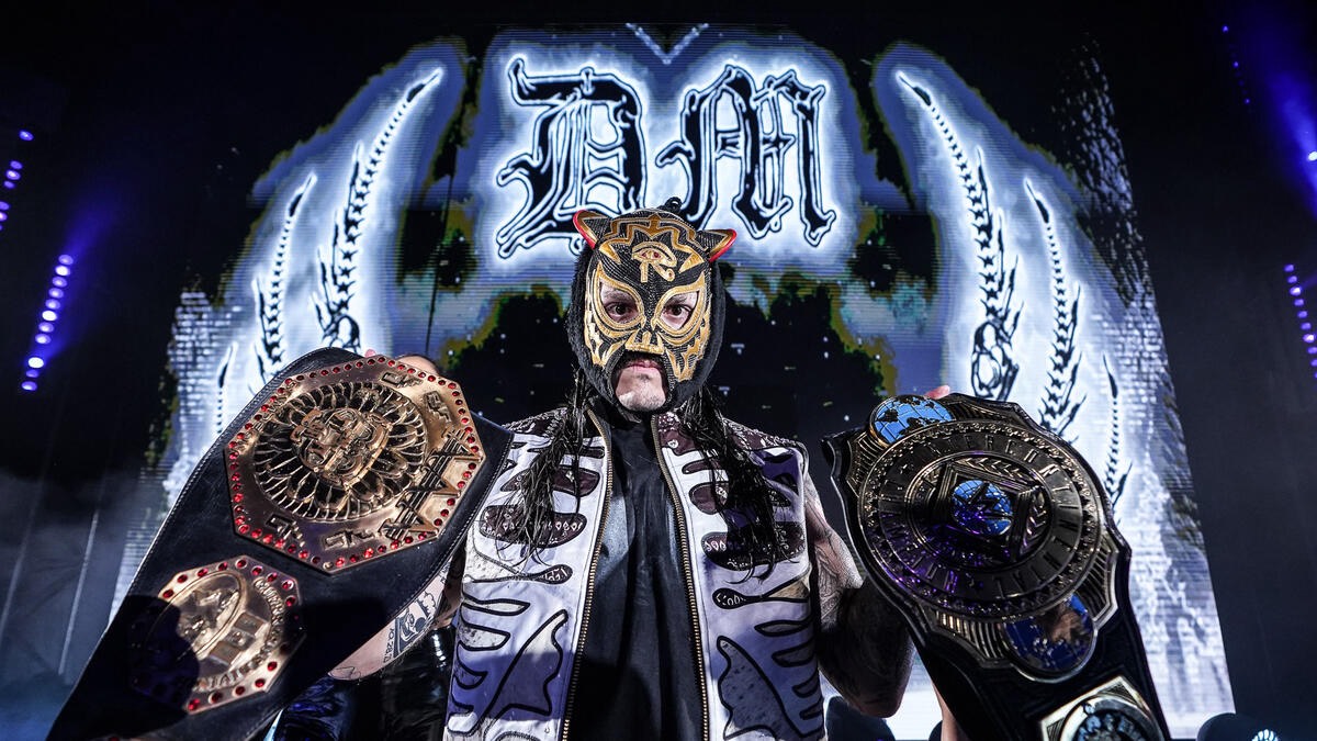 WWE日本公演にて、ドミニク・ミステリオ選手が闘道館でご購入の2代目