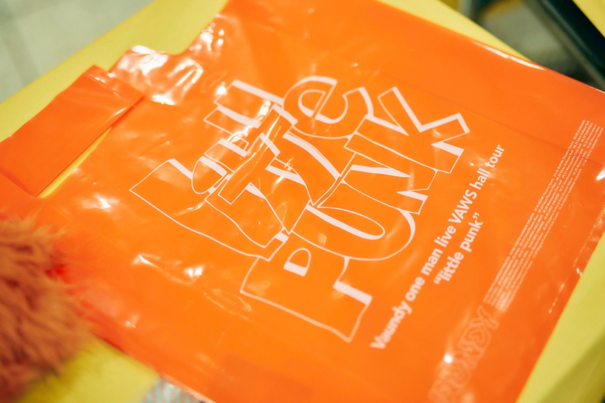 Vaundy one man live VAWS hall tour “little punk” 🌟OFFICIAL GOODS