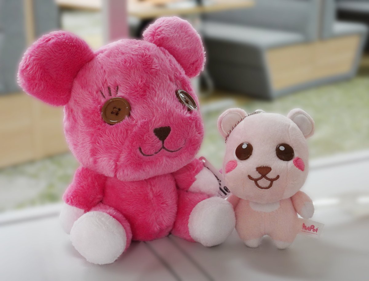 今週は、PostPetの看板キャラクター「モモ」のグッズをご紹介。 社内