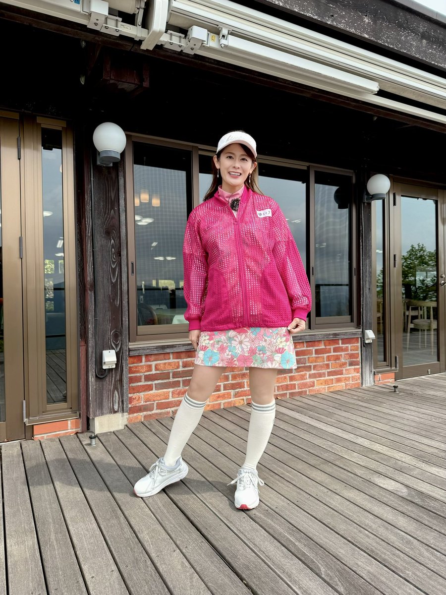 今回の衣装🏌️‍♀️ ⁡ ウェアは @kissonthegreen ❤️ ピンクの花柄