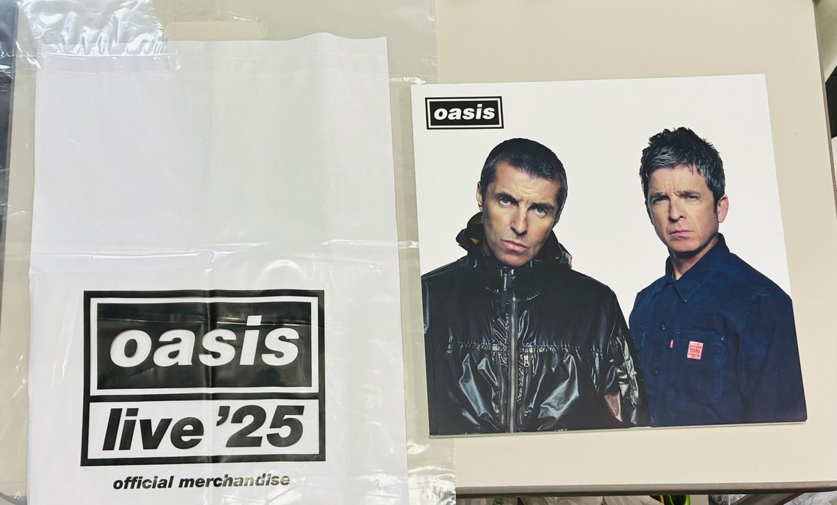 oasis パンフレット Live2025 即完品 ツアーパンフレット | Oasis Live