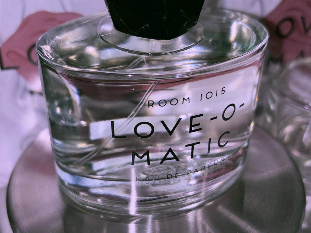 Room 1015｜ラブ オー マティック コインランドリーの粉洗剤みたいに