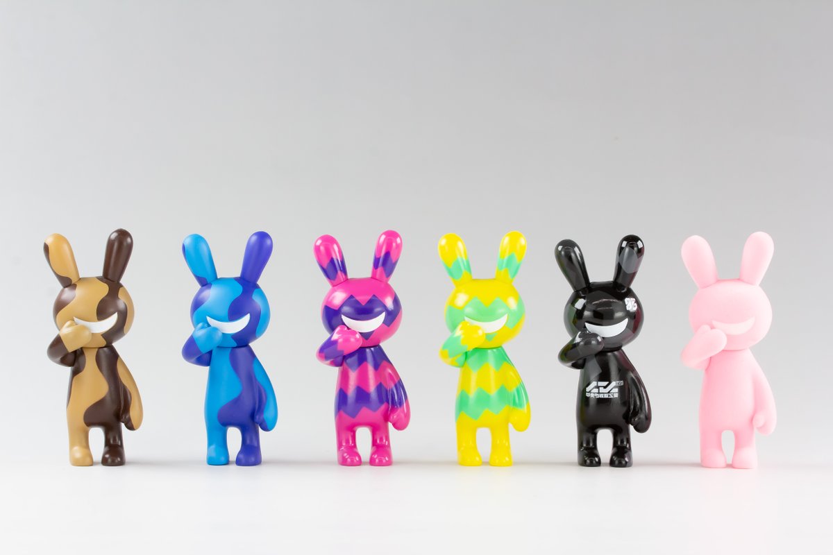 ✦ 新商品ご紹介 ✦ カプセルトイ・ボックストイ 『BLACK RABBiT9』 今