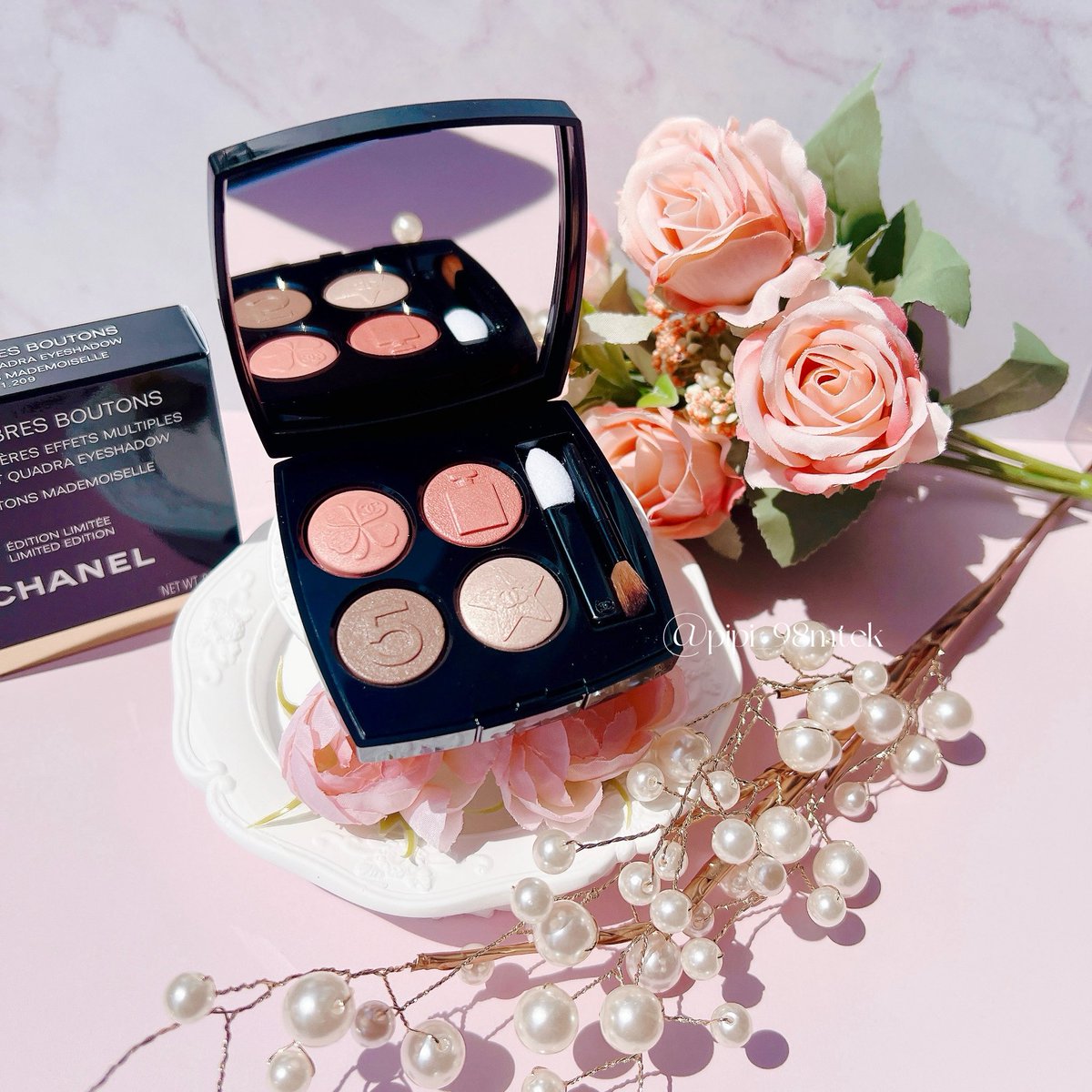 8/22発売/2025秋新作限定アイシャドウ CHANEL レ キャトルオンブル