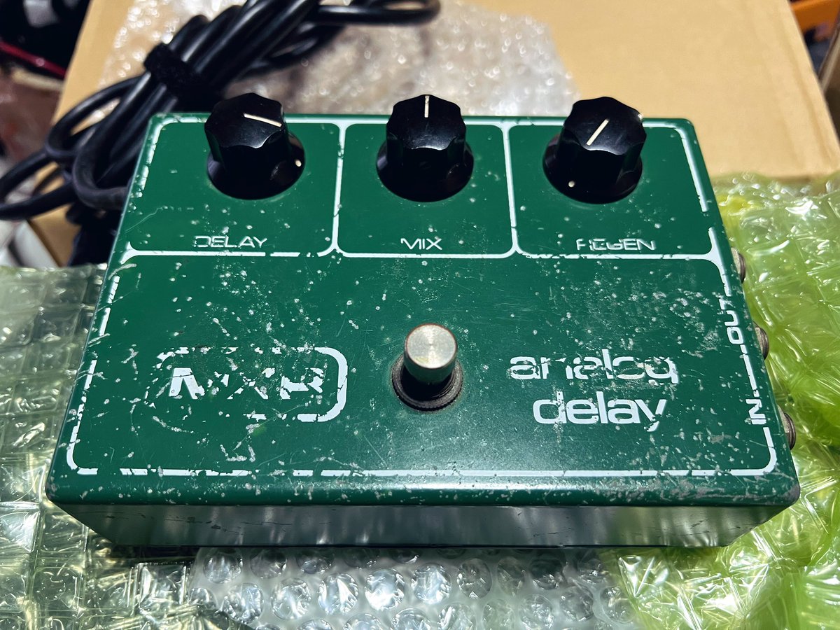 ずっと弾いてみたかったエフェクター MXR Analog Delay M118 Vintage